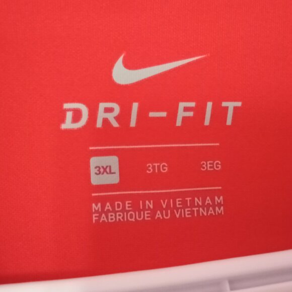 Nike Dri-Fit polo shirt - Picture 2 of 2